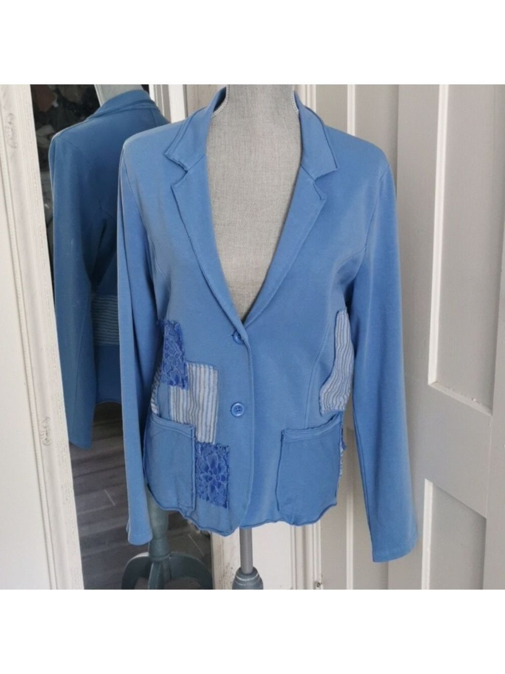 yest cottagecore patchwork lace cotton jersey blue blazer with pockets. Size 10